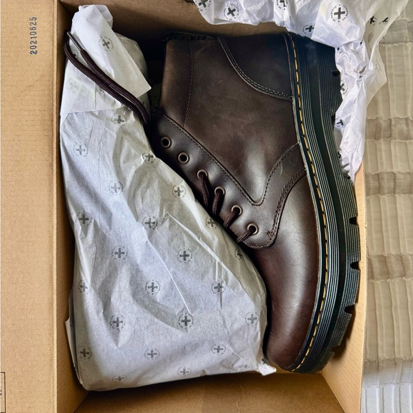 Dr. Martens BONNY LEATHER CASUAL BOOTS - Picture 6 of 6